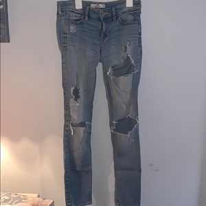 Hollister jeans with holes size 25